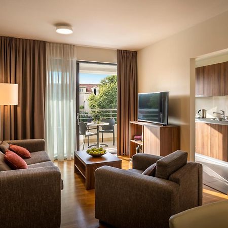 Maistra Select Srebreno Premium Apartments Rum bild