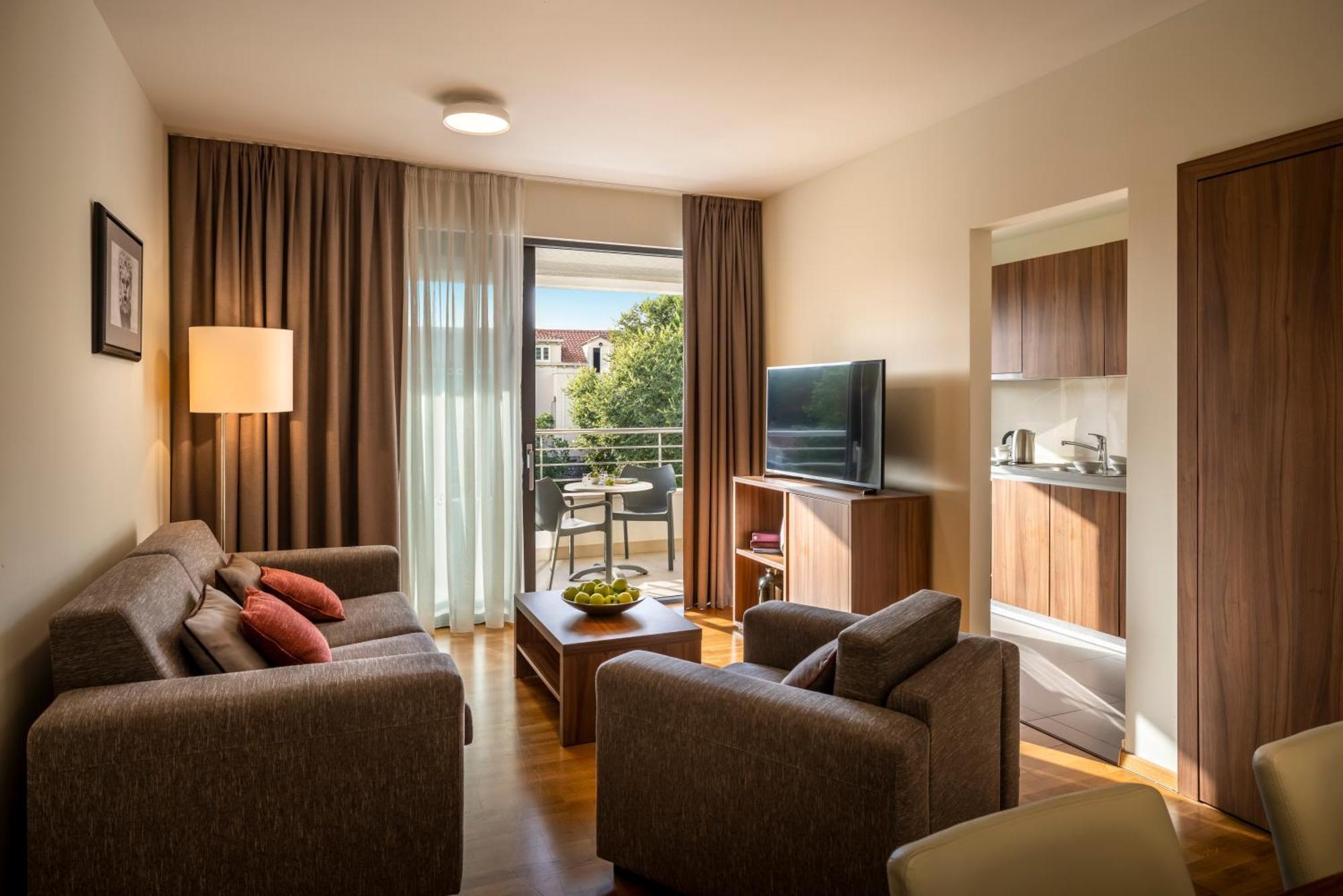 Maistra Select Srebreno Premium Apartments Rum bild