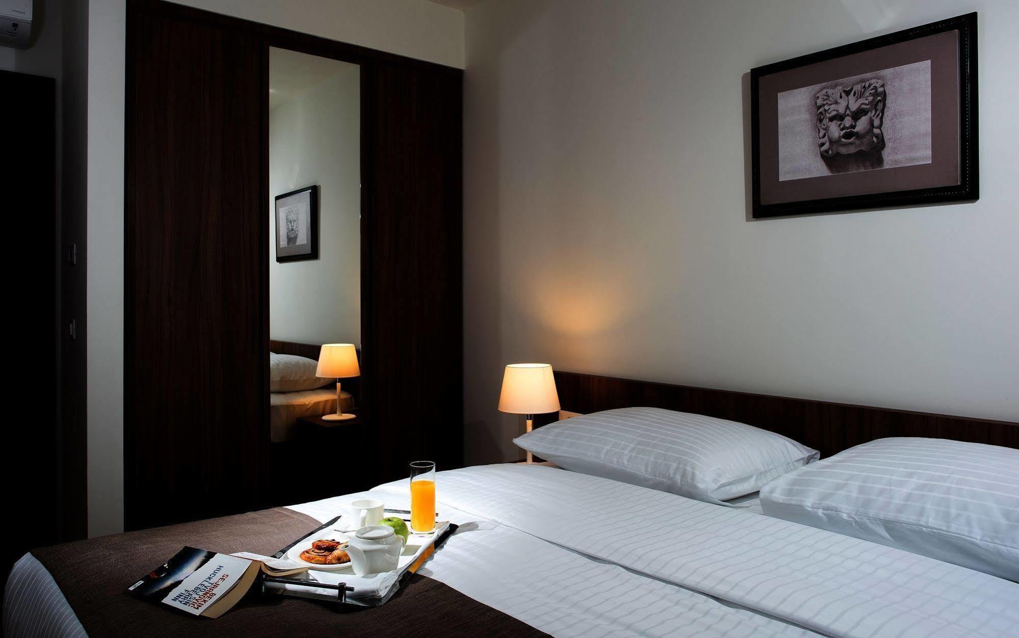 Maistra Select Srebreno Premium Apartments Exteriör bild